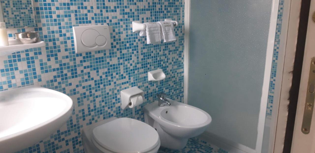 Vegan B&B Meuble Adriana Sirmione Eksteriør bilde